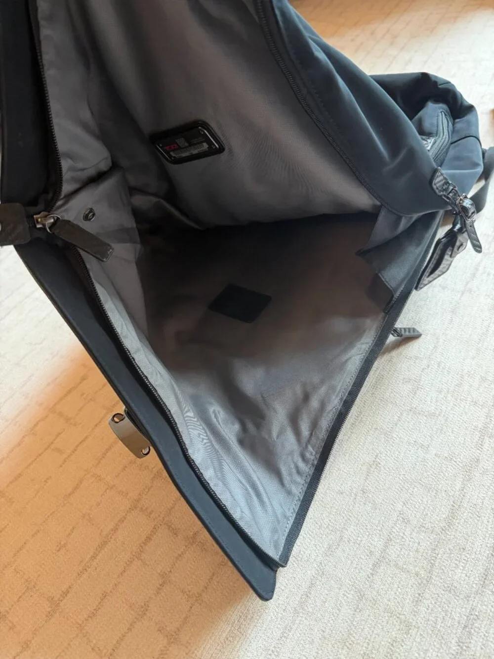 Tumi HAMDEN ROLL TOP 18.5” Laptop Backpack - BLACK & CARBON FIBER